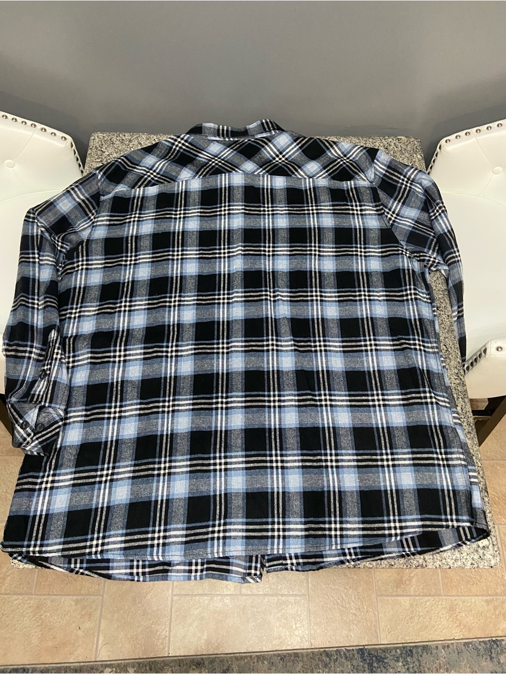 KARL KANI Mens Flannel Plaid Button Up Shirt Blue Black White 4X Outdoors - Picture 3 of 17